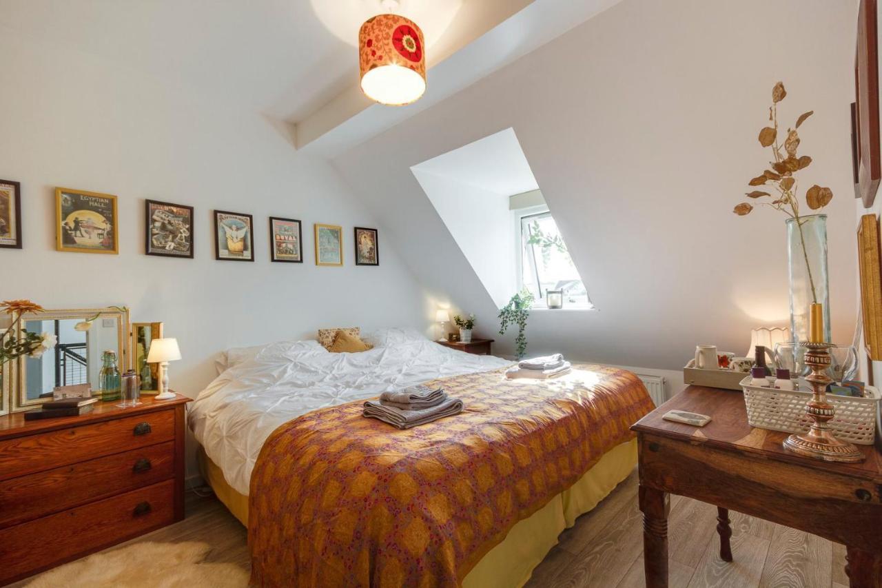 The Hidden House Homestay Stroud (Gloucestershire)
